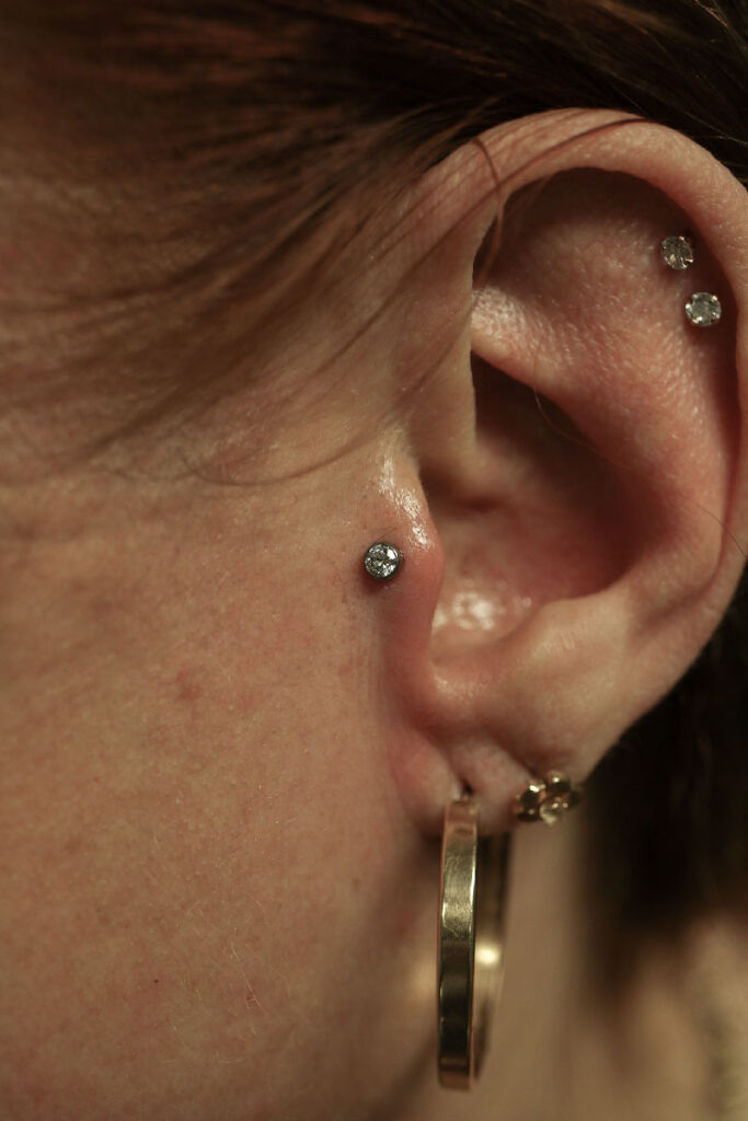 Tragus lävistys